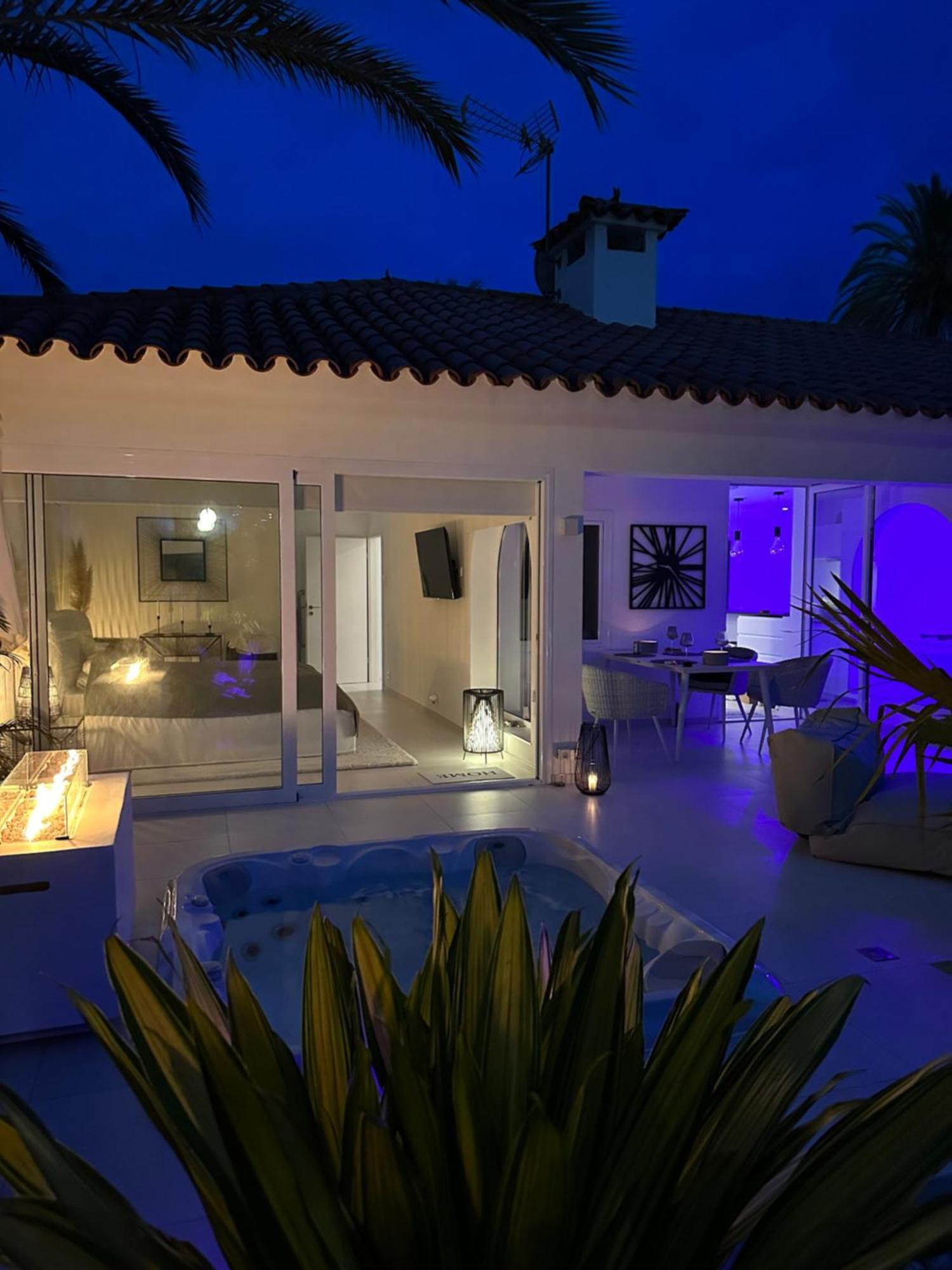 Sun Club P65 Premium Bungalow มาสปาโลมาส ภายนอก รูปภาพ